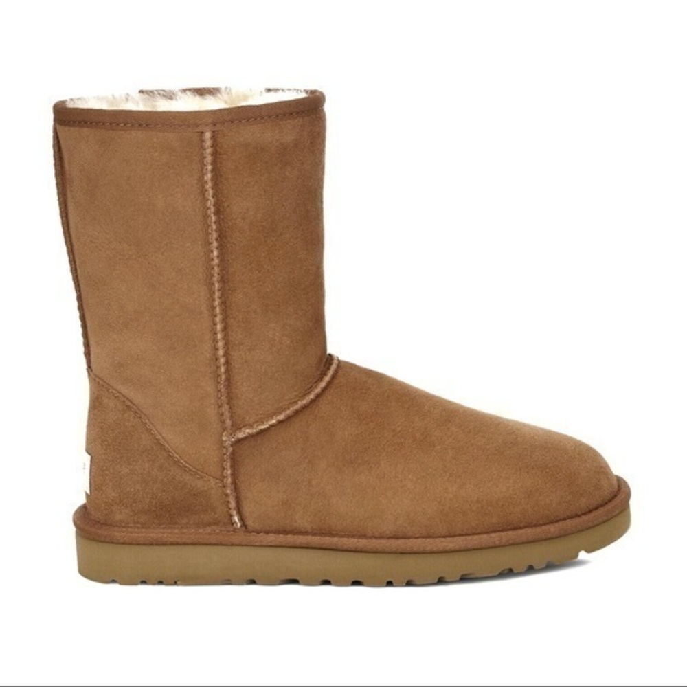 UGG Women’s Chestnut Brown Suede Shearling Lined Classic Short II Boots Size 5.5